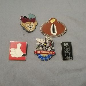 Disney Pins (5 piece)